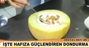 hayri-gozlukgiller-hafize-guclendiren-dondurma-