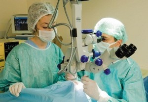 Dikişsiz katarakt ameliyatı