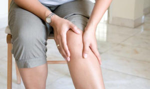 Dizlerde Halsizlik ve Titreme Neden Olur?